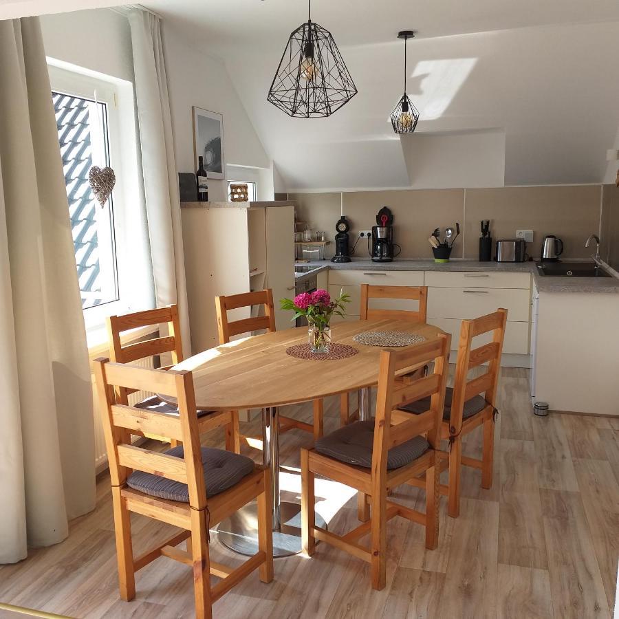 Friesenauster - Grosse Ferienwohnung Fuer Bis Zu 6 Personen Jever Exteriör bild